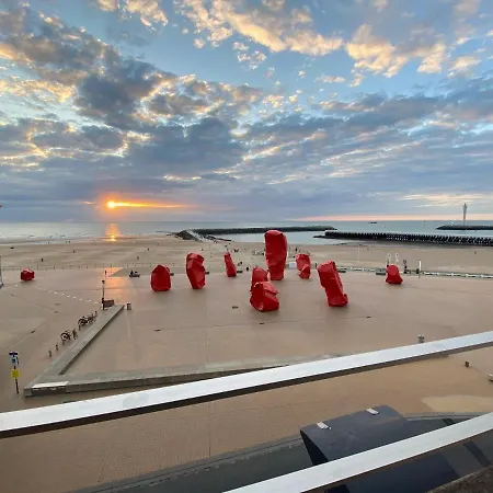 Apartment Panoramic View On Beach, Ships, Sea - Place To Be Ostend