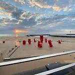 Apartmán Panoramic View On Beach, Ships, Sea - Place To Be Ostende