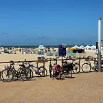 Panoramic View On Beach, Ships, Sea - Place To Be Apartmán Ostende