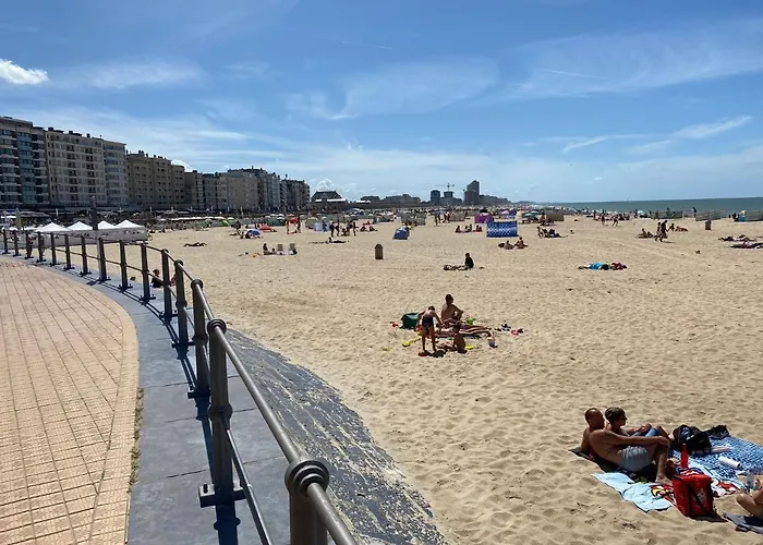 Panoramic View On Beach, Ships, Sea - Place To Be אוסטנדה