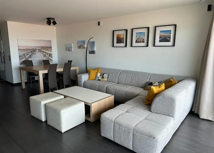 Panoramic View On Beach, Ships, Sea - Place To Be