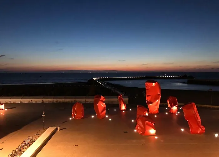 דירה Panoramic View On Beach, Ships, Sea - Place To Be