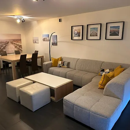 Appartement Panoramic View On Beach, Ships, Sea - Place To Be